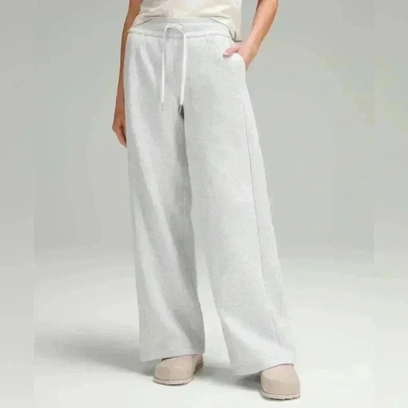 Lululemon Scuba  Mid-Rise Wide-Leg Pant *Full Length - Picture 2 of 6